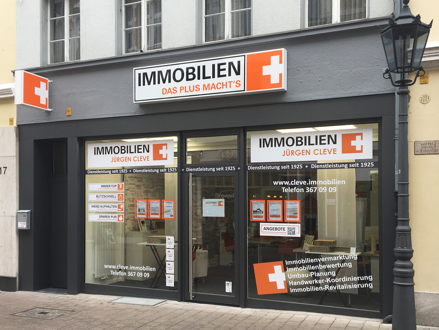 Geschäftsstelle des Immobilienmaklers in Neuss